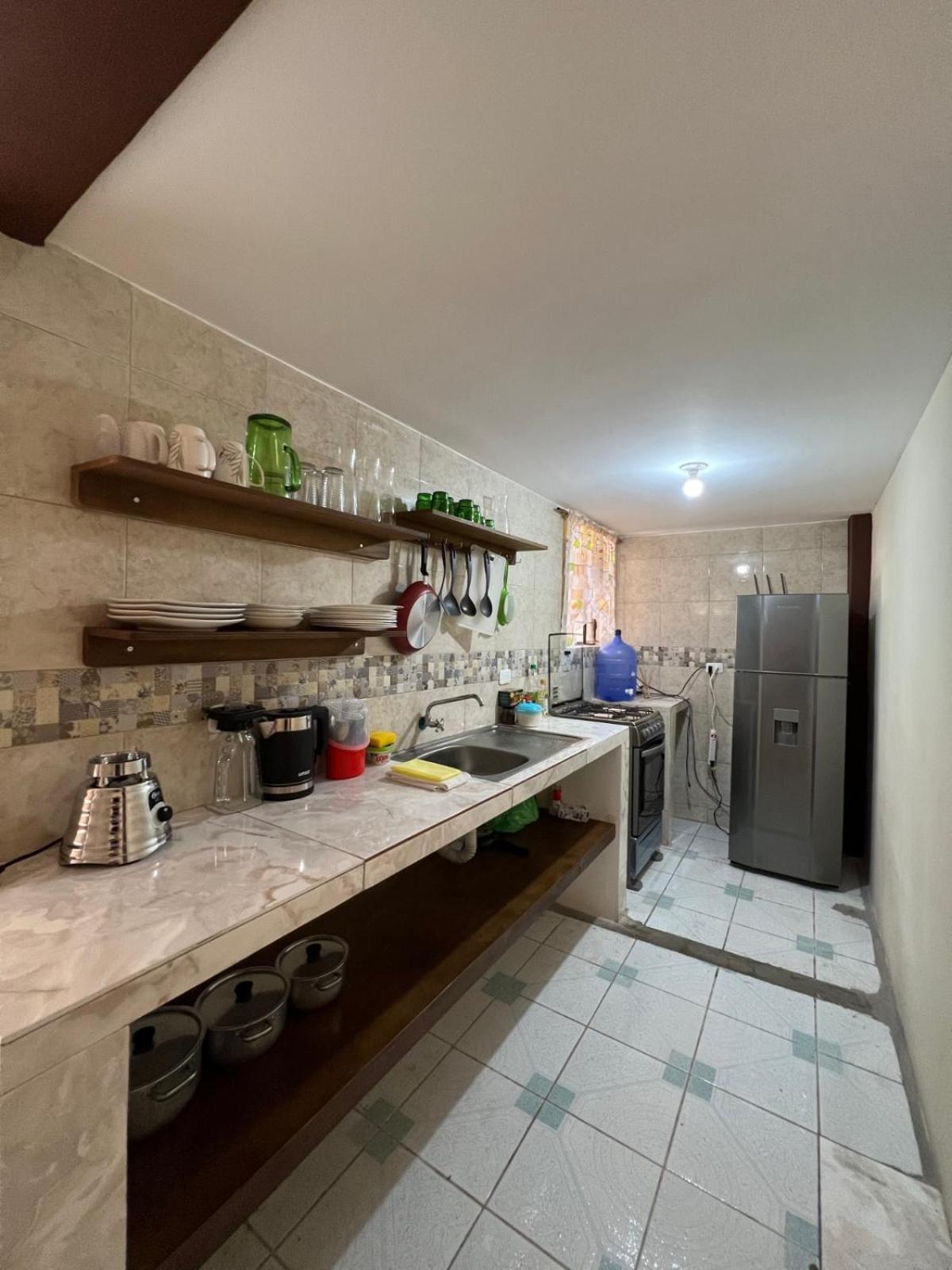 The Urban Getaway - 4 Bedrooms 3 Bath Apartment *